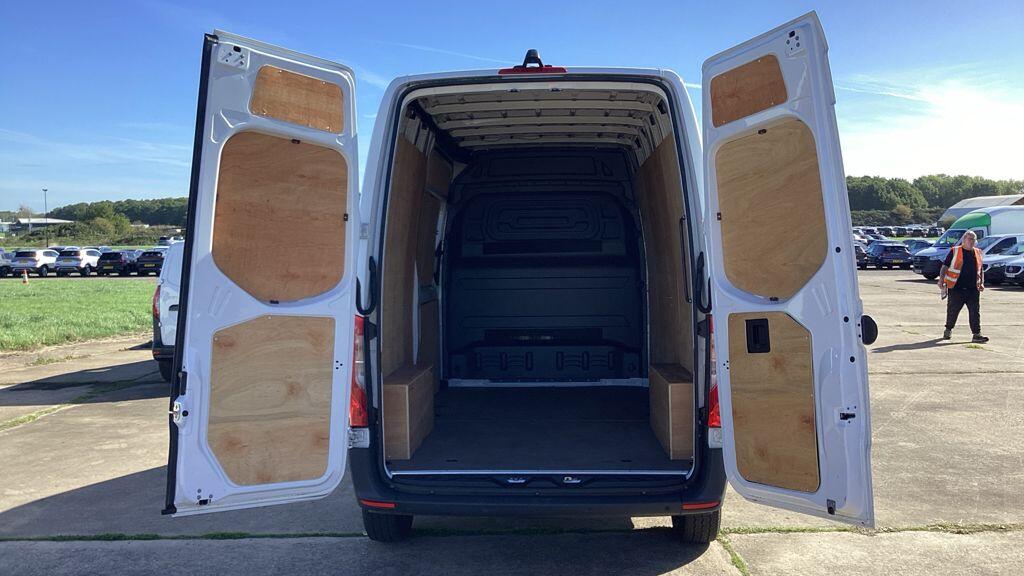 Mercedes-Benz Sprinter